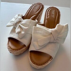 Born Women's Cream Bow Mules